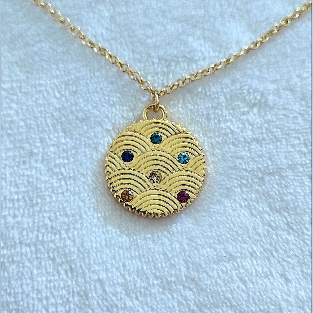 Kurt Geiger "Southbank Disc"📀 Pendant Necklace with Mutli Colored🌈 Crystals💎 - Picture 3 of 16